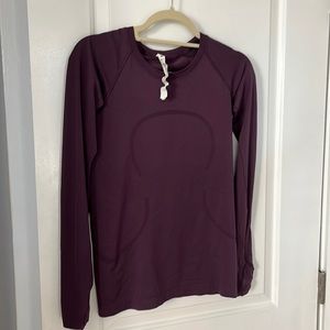 Lululemon Run Swiftly Tech Long-Sleeve Shirt 2.0 size 6
